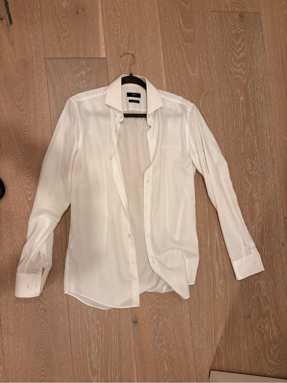 Hugo Boss slim Fit “easy iron” white dress shirt (size 15/38)